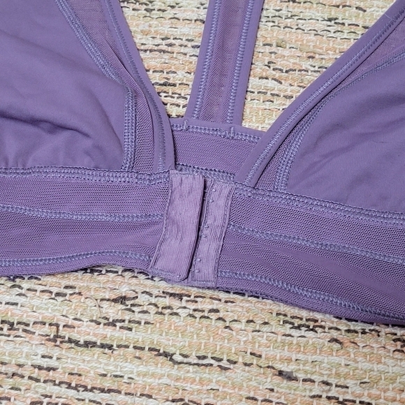 LULULEMON Racer Back Front Closure Bra - Picture 8 of 9